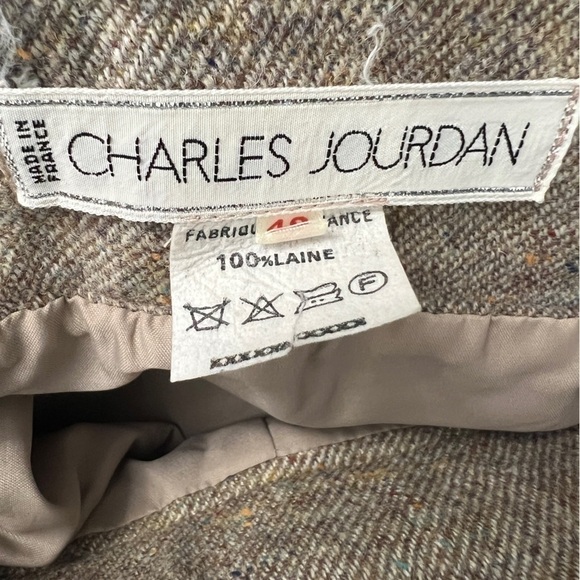 Charles Jourdan Vintage Tweed Wool Mini Skirt with snap and Belt Detailing, 42 - Picture 2 of 4